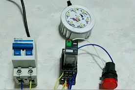 LED灯断电后仍有微光怎么办？老电工教你一个彻底的解决方法！视频封面