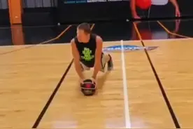 加农贝克教练员认证训练营 PK掉贝克和其他学员，重庆学员梁永林在单球板式支撑项目上以7分40秒的成绩一举夺冠视频封面