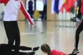 跳绳速度最快记录一秒跳8下如何完成视频封面