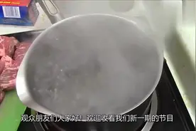 焯水全用滚水？本来还分冷水和热水，难怪做好的肉发柴欠好吃！
