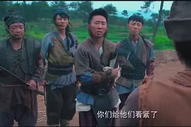 隔这么近，用得着说话这么大声吗