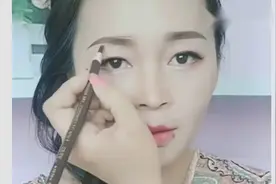 眉毛画错了千万别着急，教你这样改，超简单的！