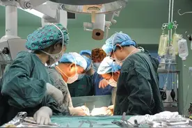 9岁女孩心脏长在肚子上丨三家医疗团队联手矫治“天使之心”图片