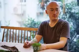 他从古籍中窥看古代的美食与美酒，酒不醉人人自醉图片