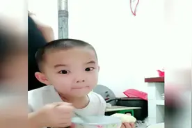 外甥大诚许久不见了，一家人好温馨，有姥娘舅妈舅舅还有小茹出镜