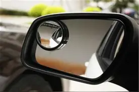 安装后视镜小圆镜，小物件也能有大用途图片