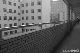 云南：高中生闹分手 男生将女友推下楼致其死亡图片