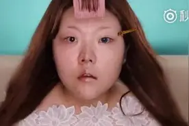 惊艳！胖MM半边脸化妆术 网友惊呼：太不可思议图片