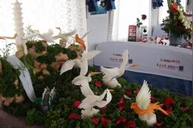 品牌列车的“生日”︱共见证同祝愿︱我们一起走过的一年！图片
