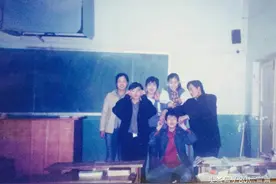 青春不老，同学永恒，旧时光里的你，现在还好吗？图片