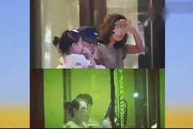 章子怡微博晒出女儿醒醒近照，练习压腿画面激萌，基本功从小练起视频封面
