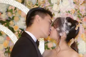 陈晓陈妍希归宁宴热情拥吻,满屏都是爱视频封面