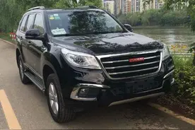 哈弗H9定位高端，内饰奢华，价格偏高销量很平淡图片