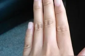 你知道小指短的人孩子缘薄吗？图片