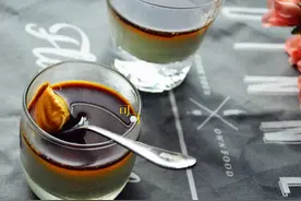 黑糖抹茶奶冻：卖萌代沟图片