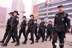 为什警察不该拿低工资？图片
