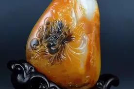 欣赏：看众位玉雕大师如何俏色！图片