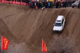 图开沙漠的激情与速度图片