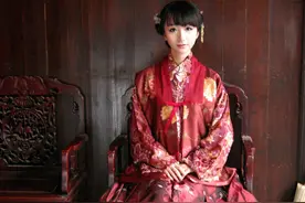传统文化丨是谁许我十里红妆，却又待我青丝鬓上起白霜图片