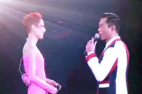 古天乐突然出现在郑秀文演唱会，两人合唱《为你钟情》！图片