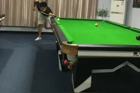 深更半夜打球图片