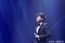 张杰实至名归获大奖 现场音乐骤停机智救场 被赞行走的CD图片