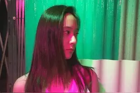 韩娱：Krysral郑秀晶炫耀绝世美貌 完美侧颜冷傲魅力图片