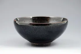 “天目”杯，据说是宋代失传日本人复原？图片