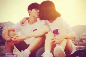 男朋友第一次去我家只提了两袋水果，我觉得很丢脸想跟他分手图片