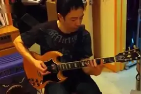 有人说黄贯中的吉他技术不行，黄贯中就录了这段视频打脸质疑者！