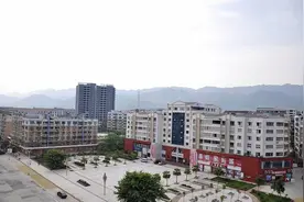 垫江县澄溪镇：统筹城乡协调发展 打造幸福美丽中心镇图片