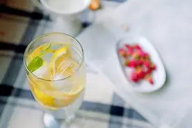 透明的心－咸柠七图片