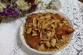 猪蹄蛤蜊炖黄花图片