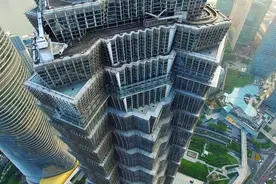 在88层玻璃窗外云中漫步 你敢挑战吗？图片