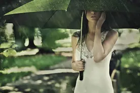 一转身的光景，物是人非图片