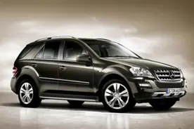 （维修案例）奔驰ML350发动机前部异响图片