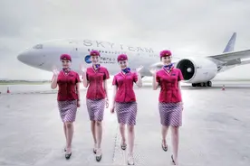 各航空公司空姐空少薪资大比拼 全是白富美/高富帅图片