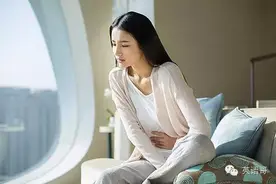 原来外国女人会这么说“那几天”图片