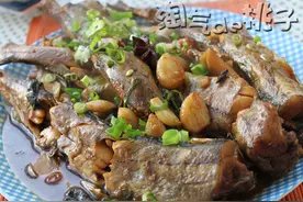 蒜仔烧鳕鱼——不用煎鱼哦！图片