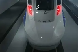 和谐号动车即将成为历史，因为它来了图片