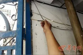 小区扶手电晕小孩 起因系老化电线磨损后漏电图片