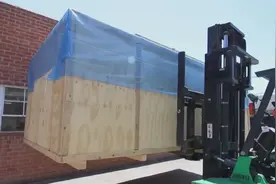 1500万的兰博基尼到货，拉开车布的一瞬间，才知道什么叫霸气