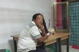 陕北榆林定边大哥：现在农村娶媳妇彩礼8万左右，还要买车呢视频封面