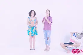 平胸妹子去海滩需要这种泳衣，能让上围瞬间变大一个杯！视频封面
