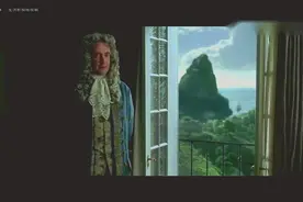 束腰太紧了 让美女呼吸都困难