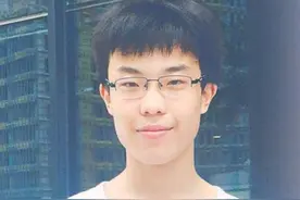 高二学霸自学一个月高考692分 自称宅男爱游戏图片