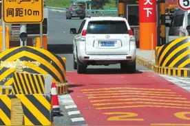 新疆人：用“ETC”秒过高速,快人一步图片