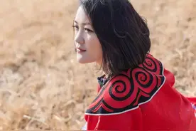 女子诗社|心似被猎鹰抓挠，抓痕里写着她与故乡的纠葛，好似蜿蜒盘旋望不到边的河图片
