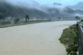 为了这22名村民的安全，救援行动立即展开图片