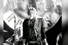 经典100首吉他独奏/认识枪花的第一首歌--Guns N' Roses(甜孩)视频封面